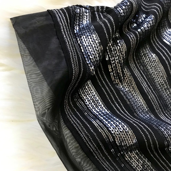 Express Black & Silver Sequin Mini Skirt - Picture 2 of 4